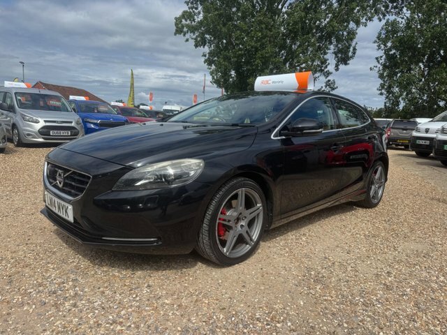 Volvo V40 T4 Se Lux Nav Black #2