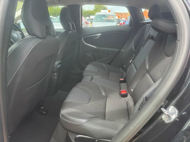 Volvo V40 2.0 D4 R-design Lux Nav 187 Bhp Blue #28