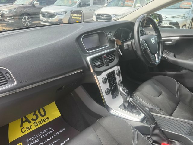 Volvo V40 2.0 D4 R-design Lux Nav 187 Bhp Blue #30