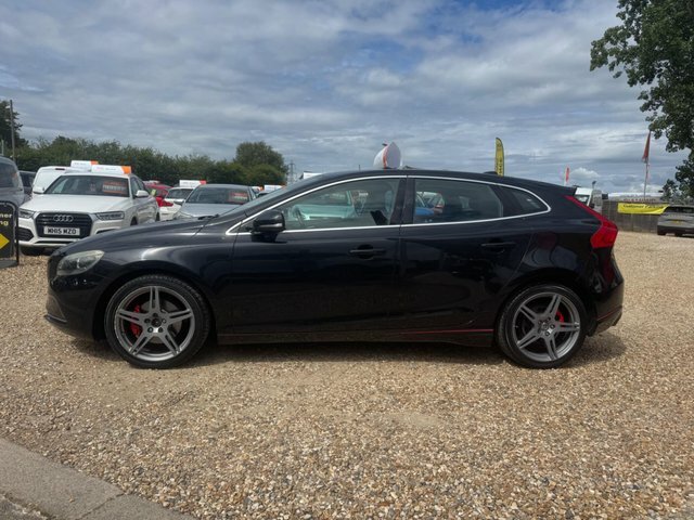 Volvo V40 T4 Se Lux Nav Black #3