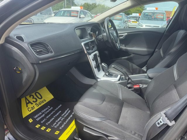 Volvo V40 2.0 D4 R-design Lux Nav 187 Bhp Blue #31