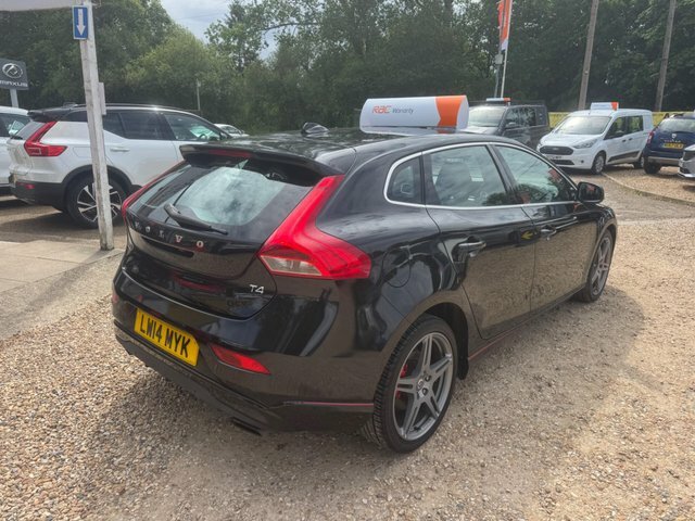 Volvo V40 2.0 D4 R-design Lux Nav 187 Bhp Blue #11