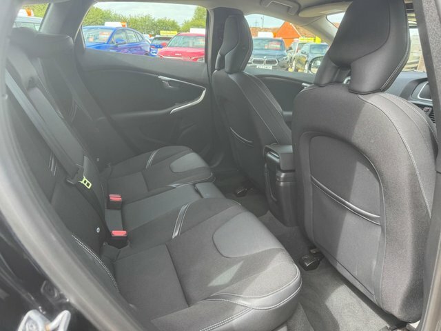 Volvo V40 2.0 D4 R-design Lux Nav 187 Bhp Blue #32