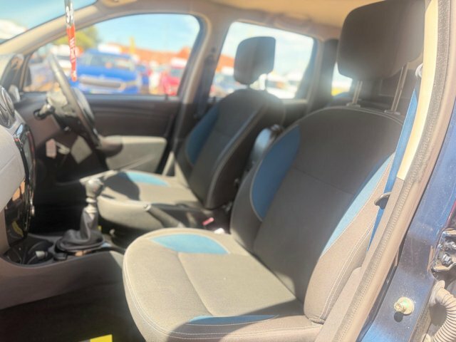 Dacia Duster 1.5Dci 4X4 Ambiance White #29