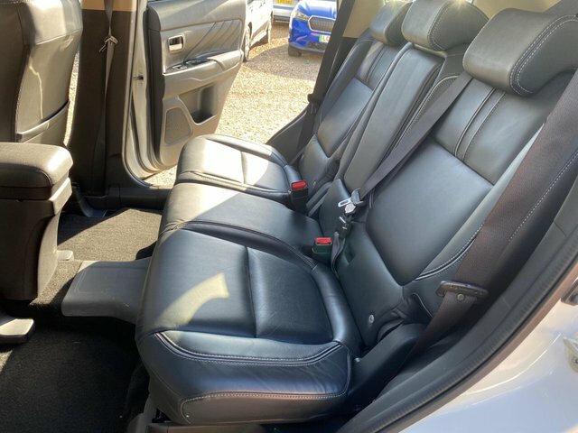 Mitsubishi Outlander Outlander Gx 4H Phev Black #16