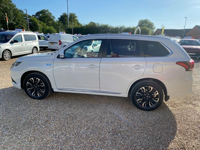 Mitsubishi Outlander Outlander Gx 4H Phev Black #10
