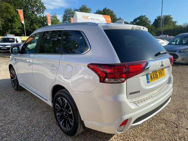 Mitsubishi Outlander Outlander Gx 4H Phev Black #8