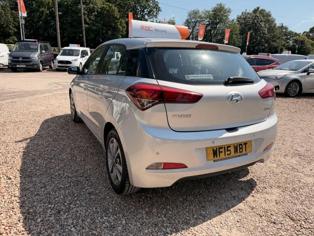 Hyundai I20 1.4 Mpi Premium Nav 99 Bhp White #13