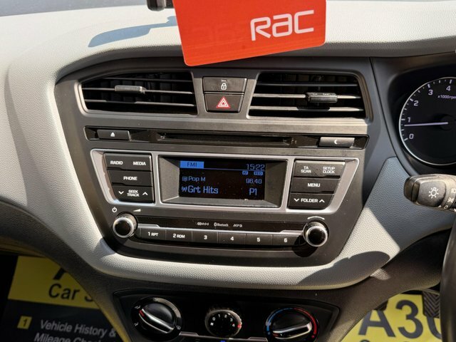Hyundai I20 1.4 Mpi Premium Nav 99 Bhp White #33