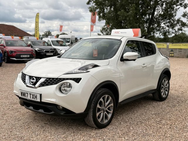 Nissan Juke Tekna Xtron Euro 6 WM17TXH White #3