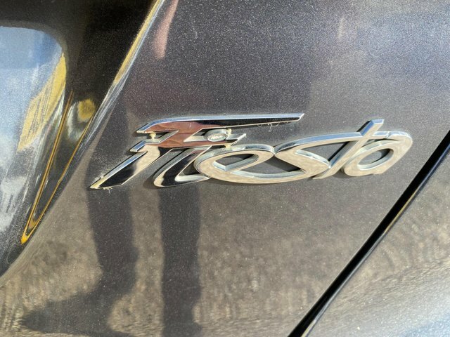 Ford Fiesta 1.25 Edge Red #38