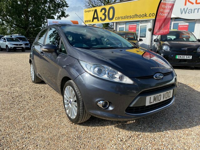 Ford Fiesta Titanium 5dr Grey #3