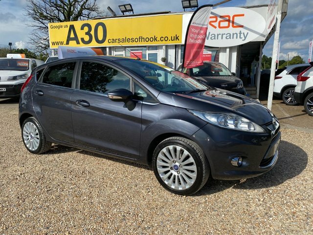 Ford Fiesta Titanium 5dr Grey #4