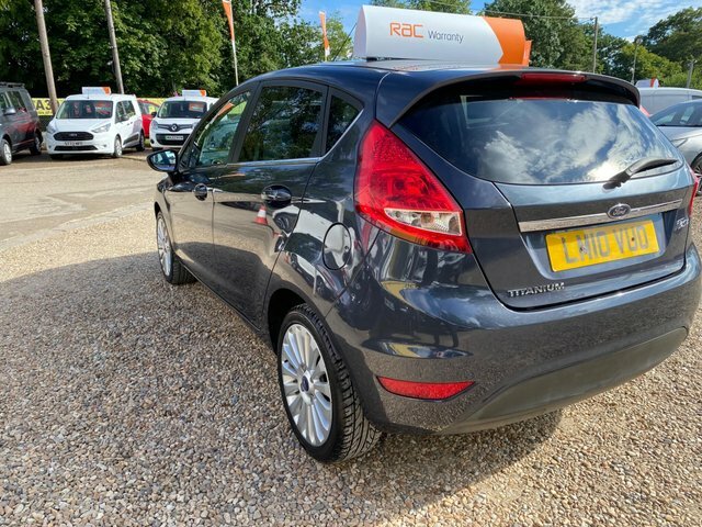 Ford Fiesta 1.25 Edge Red #9