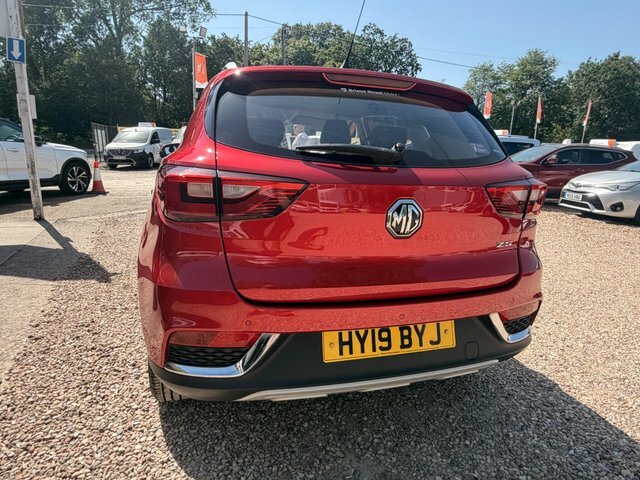 MG ZS 1.0T Gdi Exclusive Dct Blue #15