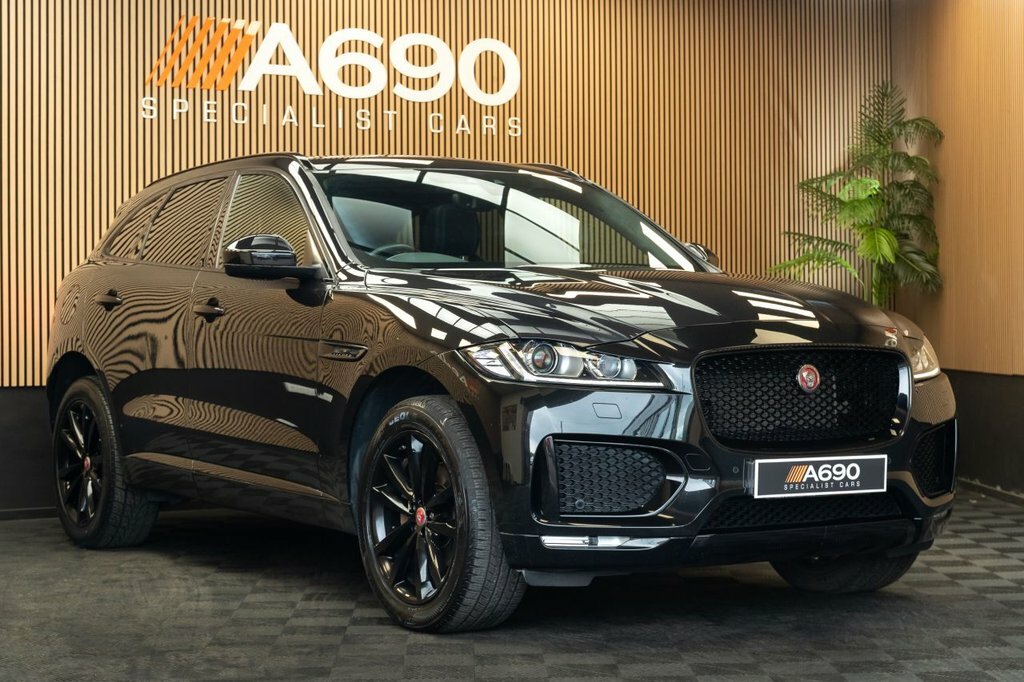 Jaguar F-Pace 2L Chequered Flag Black