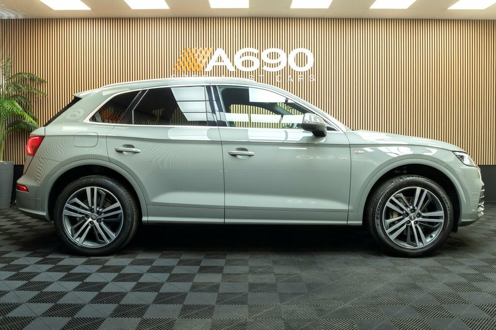 Audi Q5 2L S Line Competition SL20RHZ Grey #5