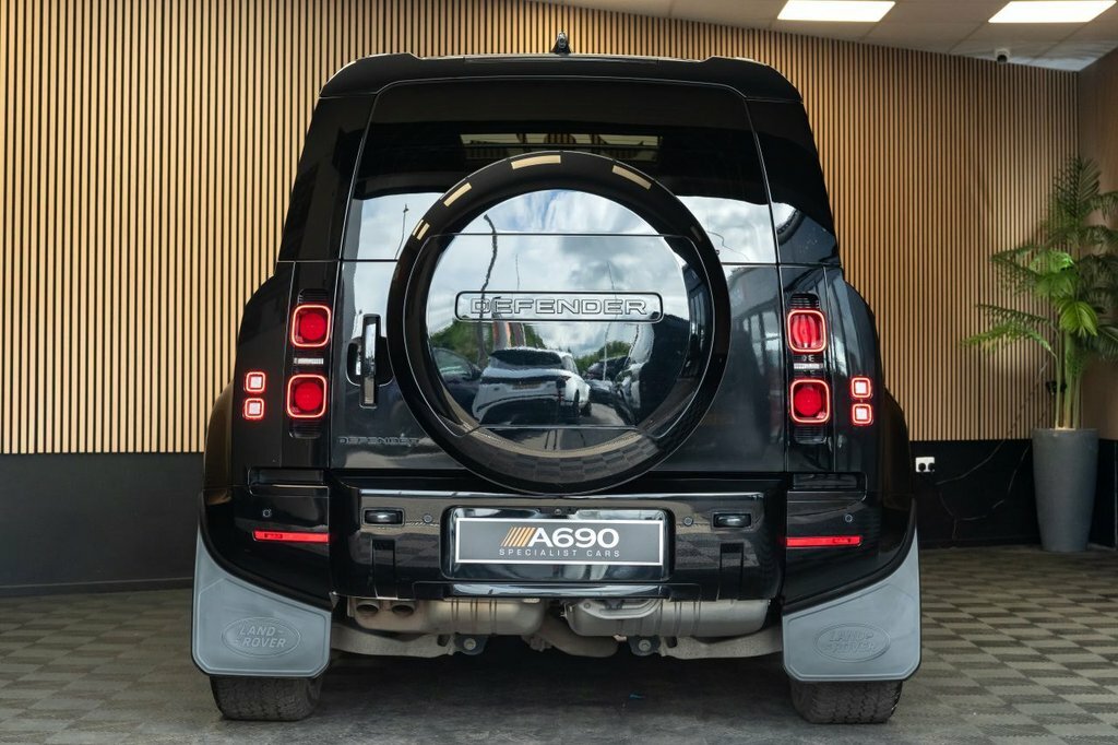 Land Rover Defender 3L X-dynamic Hse Black #6