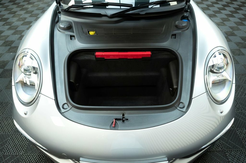Porsche 911 911 Gt3 Rs White #16