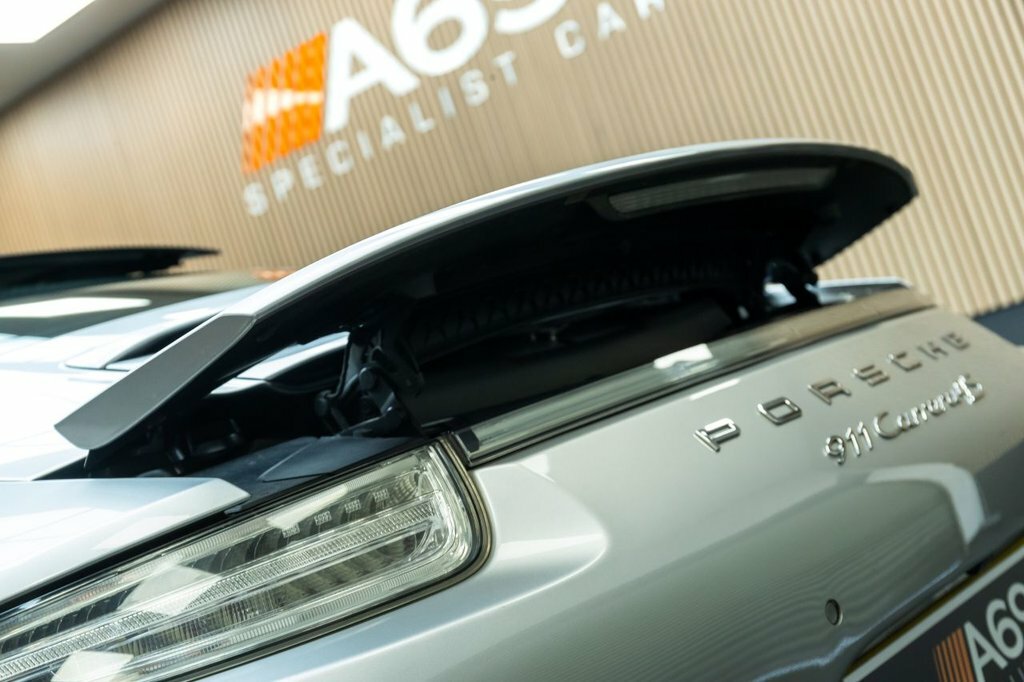 Porsche 911 911 Gt3 Rs White #50