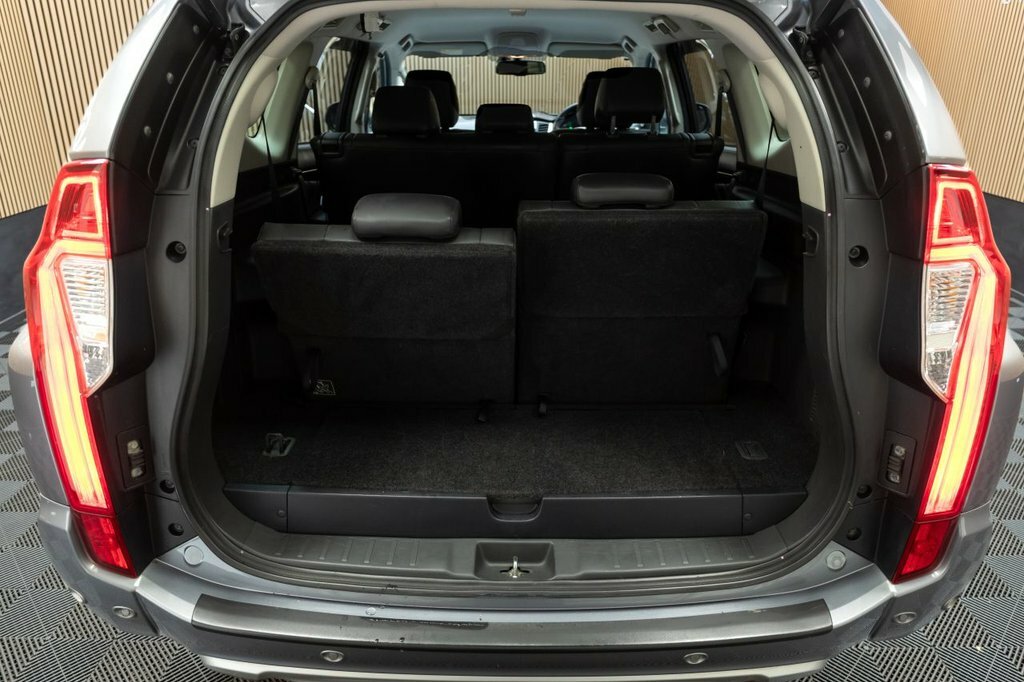 Mitsubishi Shogun Sport 2.4L 4 Grey #14