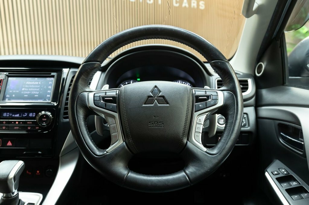 Mitsubishi Shogun Sport 2.4L 4 Grey #20