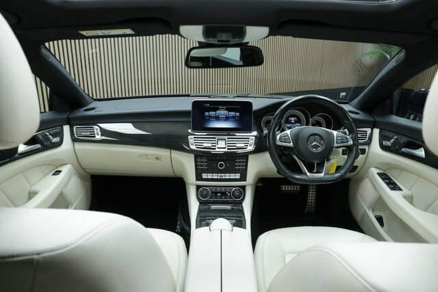 Mercedes-Benz CLS Amg Line Grey #15