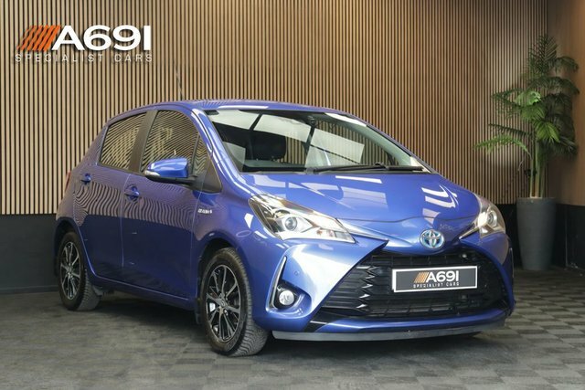 Toyota Yaris 1.5 Vvt-h Icon Tech Hatchback Hybrid E- Blue