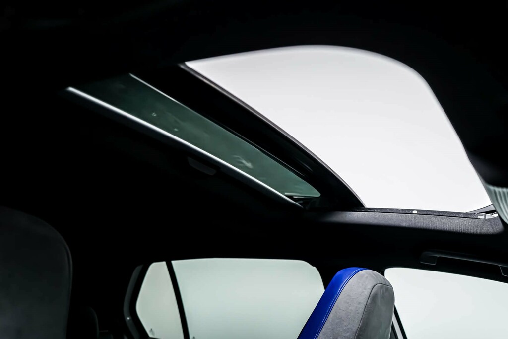 Volkswagen Golf R Black Edition Hatchback Dsg 4Motion Euro  #3