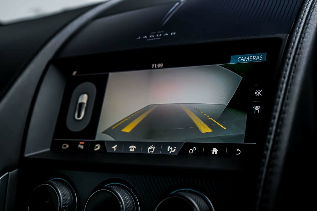 Jaguar F-Type P450 R-dynamic  #11