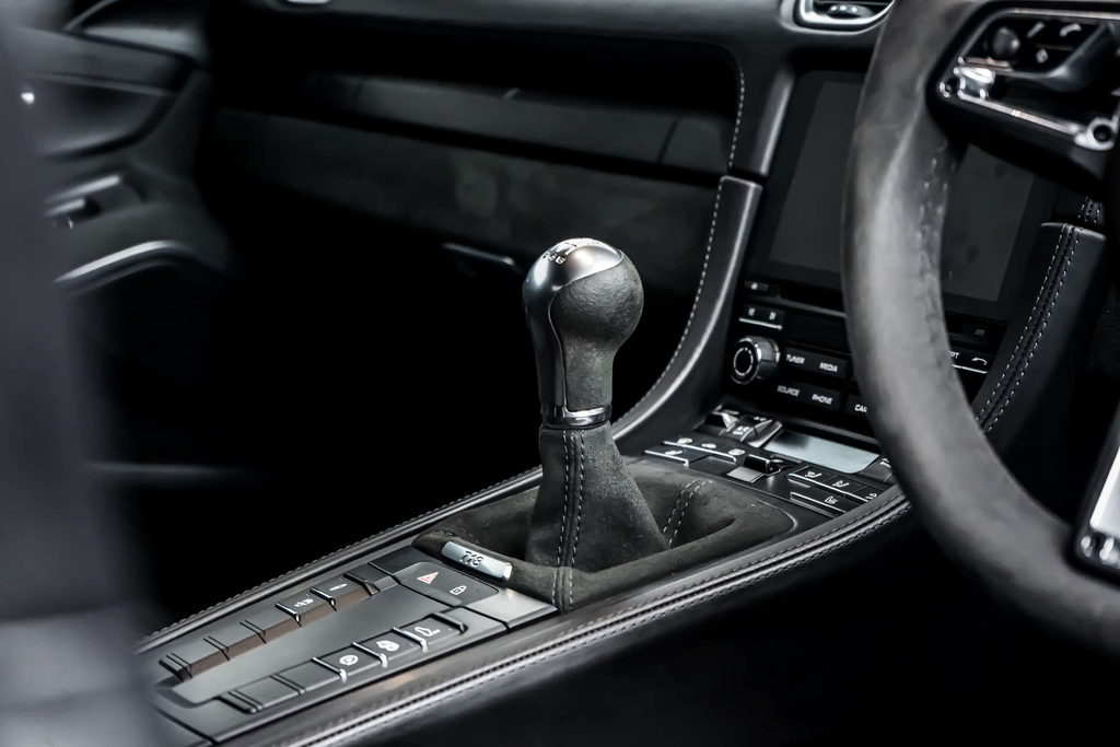 Porsche 718 Cayman Coupe Gpf Silver #18