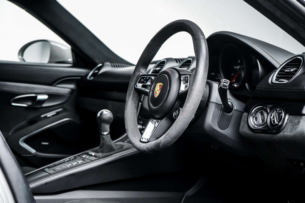 Porsche 718 Cayman Coupe Gpf Silver #8