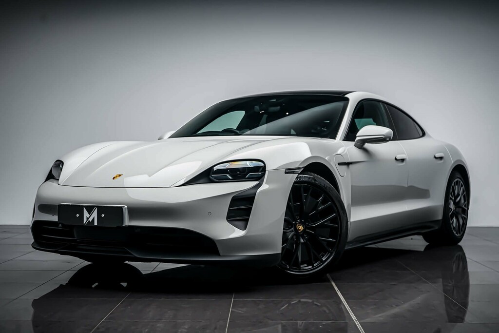 Porsche Taycan Performance Plus 93.4Kwh Gts Saloon LX23PXV  #5