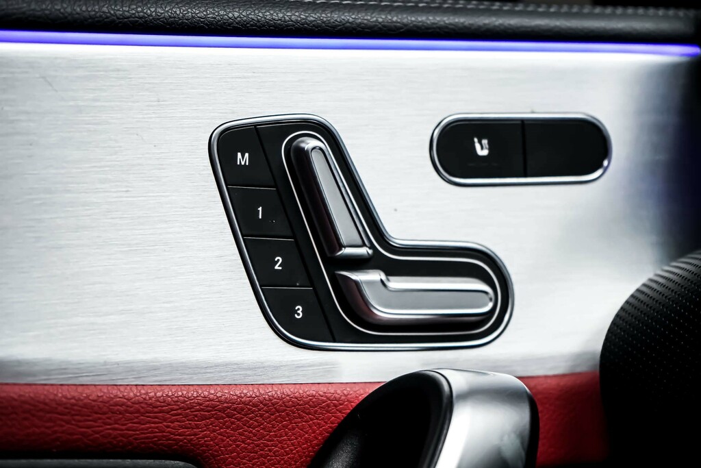Mercedes-Benz CLA Class Cla 220 D Amg Black #19