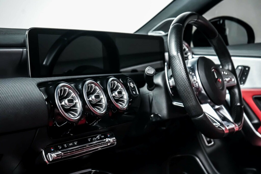 Mercedes-Benz CLA Class Cla 220 D Amg Black #25