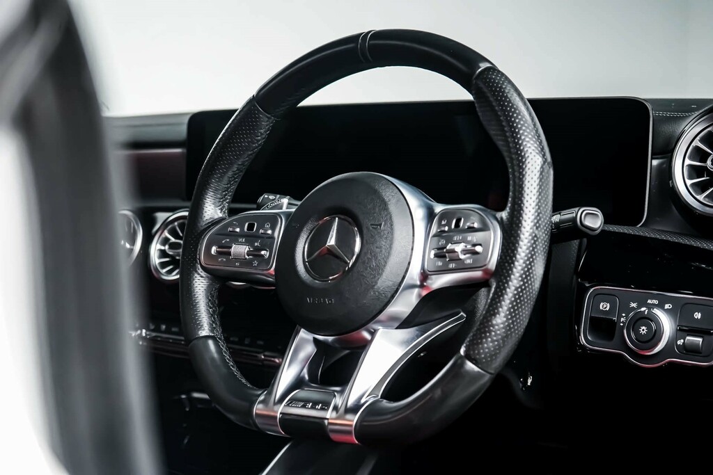 Mercedes-Benz CLA Class Cla 220 D Amg Black #22