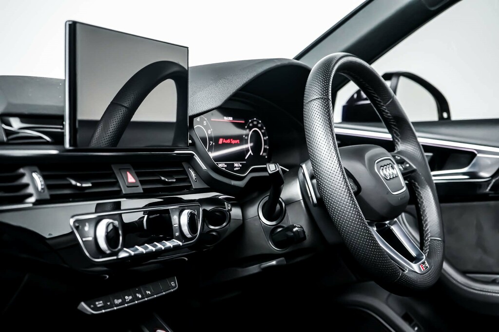 Audi RS4 Avant Audi Rs 4 Avant Competition 450 Ps Tiptronic Black #23