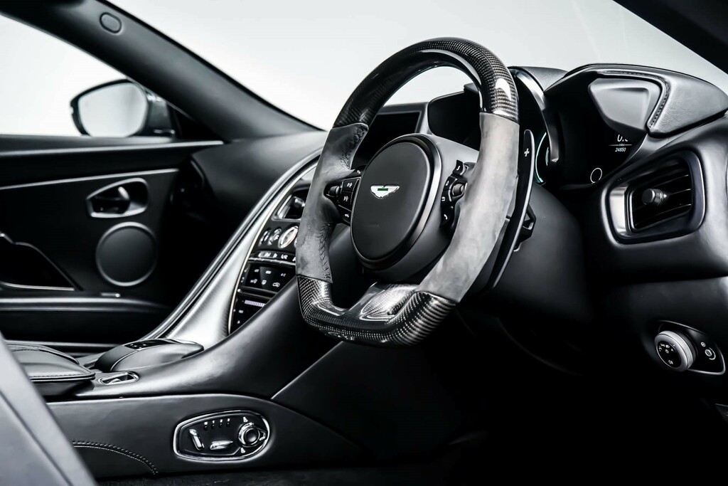 Aston Martin DBS V12 Touchtronic #8