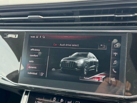 Audi Q8 Black #38