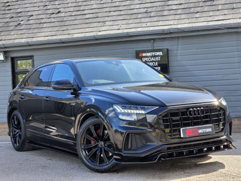 Audi Q8 3.0 Tdi V6 Black #2