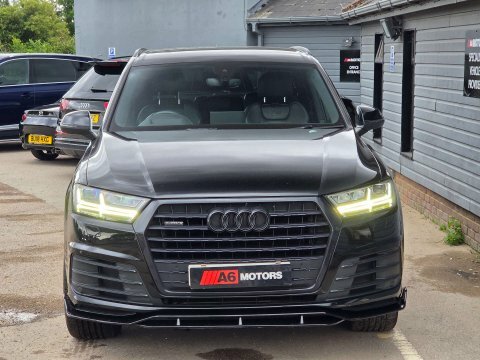 Audi Q7 3.0 Tdi V6 Black #6