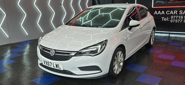 Vauxhall Astra 1.6 Cdti Blueinjection Tech Line Nav Hatchback VX67LWL White #5