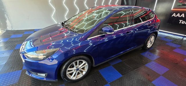 Ford Focus 1.0T Ecoboost Zetec Hatchback Eu WM66VOY Blue #6