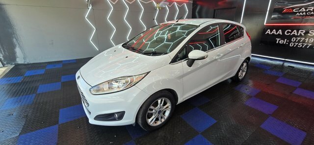 Ford Fiesta 1.25 Zetec Hatchback Euro 5 82 White #6