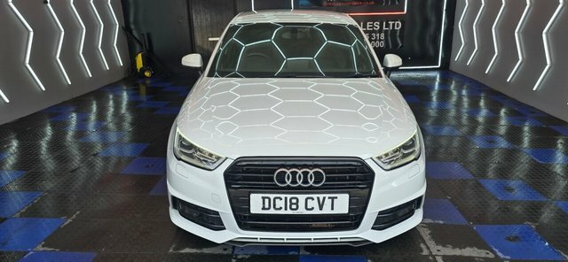 Audi A1 1.0 Tfsi Black Edition Sportback DC18CVT White #4