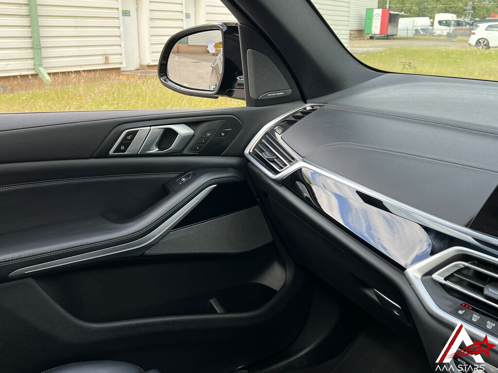 BMW X5 Estate Black #105