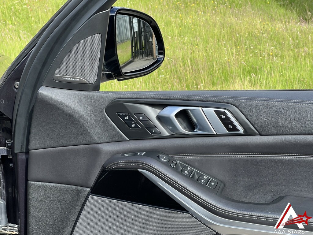 BMW X5 Estate Black #81