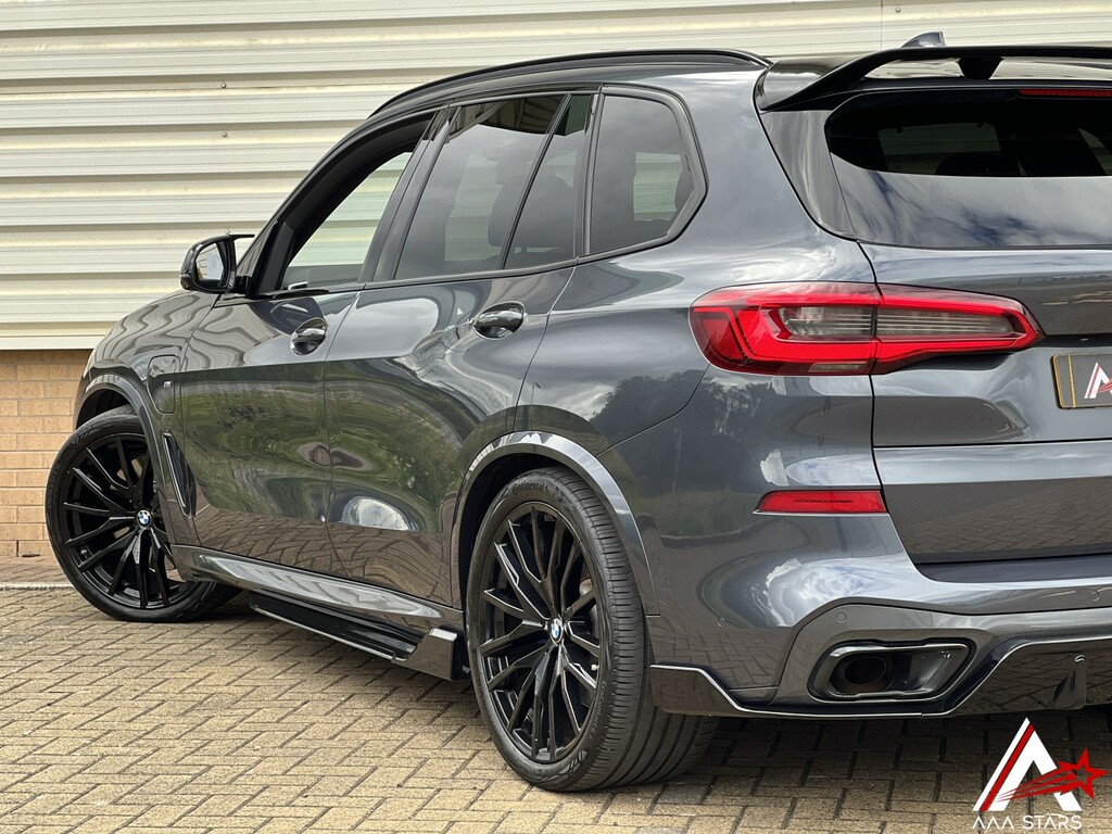 BMW X5 Estate Black #24