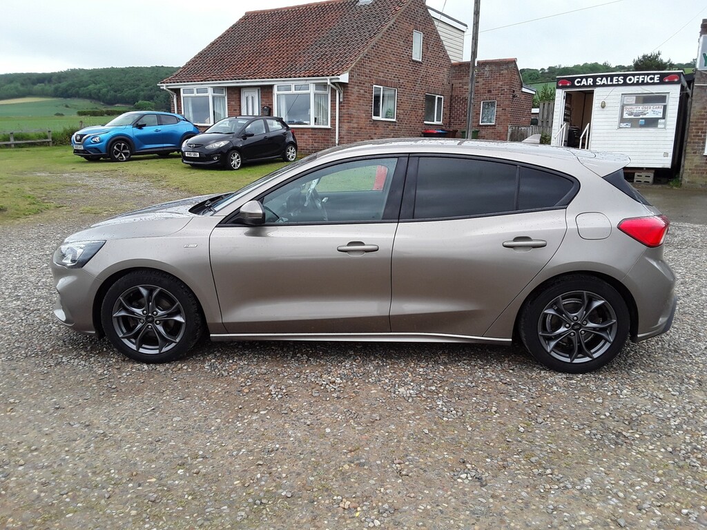 Ford Focus 1.0 T Ecoboost St-line Silver #4