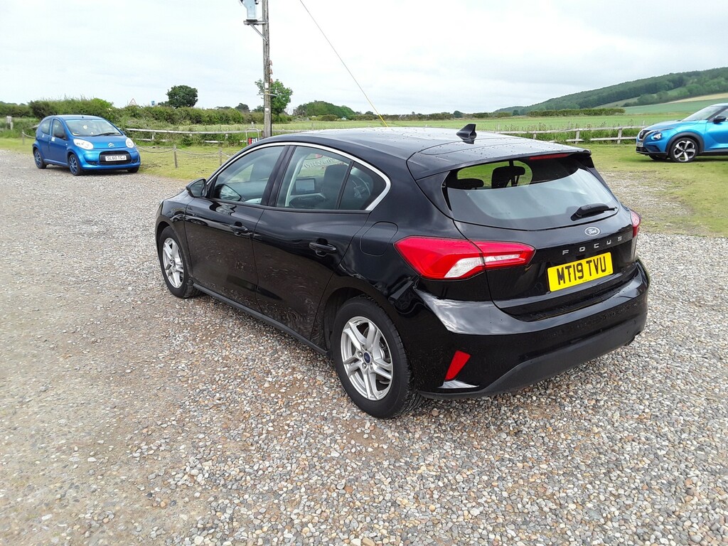 Ford Focus 1.5 Ecoblue Zetec Black #5
